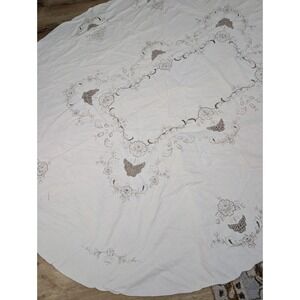 Vintage Embroidered Scalloped Edge Cotton Ivory Tablecloth Oval 65"x 80"